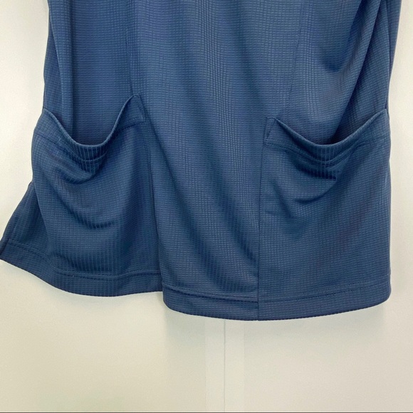 Dansko Scrubs Top Women's Small Blue Pockets Nurse Doctor V-Neck Shirt - Picture 4 of 7